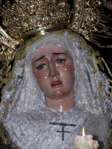 La Virgen de la Piedad es de obra anonima del XVIII 